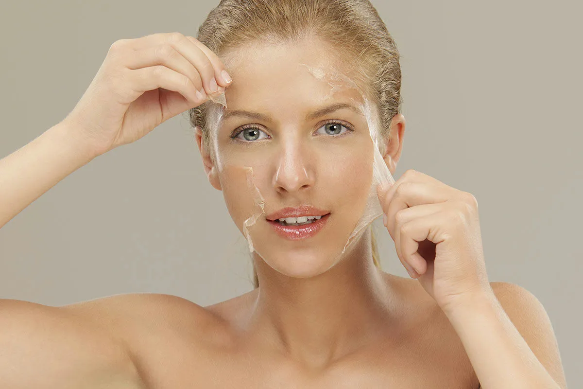 Rejuvenecimiento Facial con Peeling Químico: Innovación y Belleza en Torremolinos y Málaga